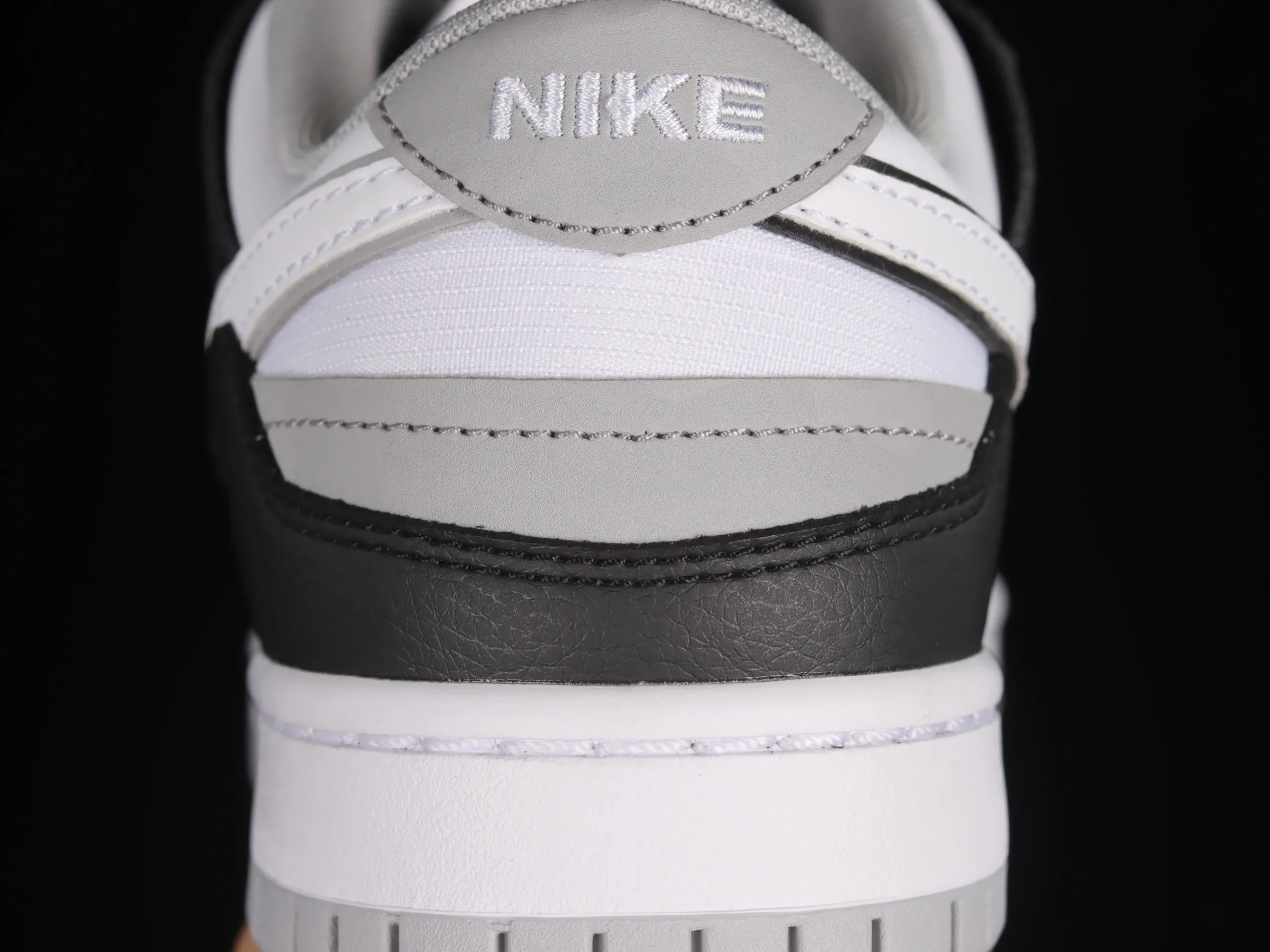 All Categories Nk SB Dunk Series Nk SB Dunk Low Low-top Skateboard Shoes Nk Dunk Scrap "Wolf Grey" Wolf Gray Stitched Low-top Skateboard Shoes DC9723-001